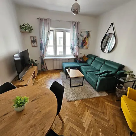 Apartment Juliana Smulikowskiego 2 Warschau