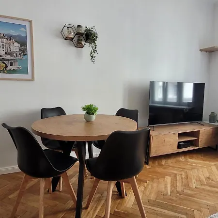 Apartment Juliana Smulikowskiego 2