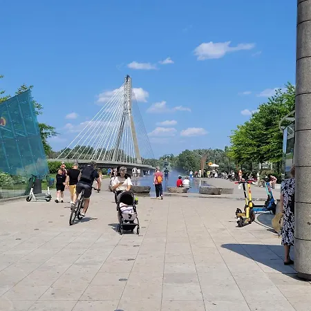 Juliana Smulikowskiego 2 *